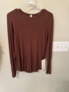 lululemon athletica Long Sleeve Crewneck Top - Brown